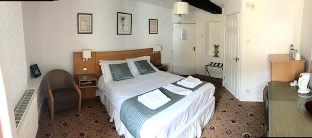 The Britannia Inn เชอร์บอร์น ภายนอก รูปภาพ