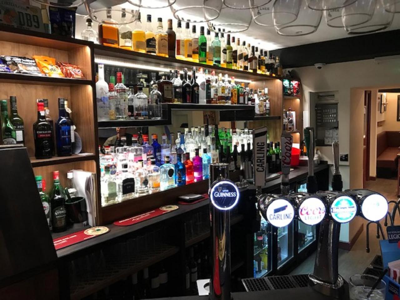 The Britannia Inn เชอร์บอร์น ภายนอก รูปภาพ
