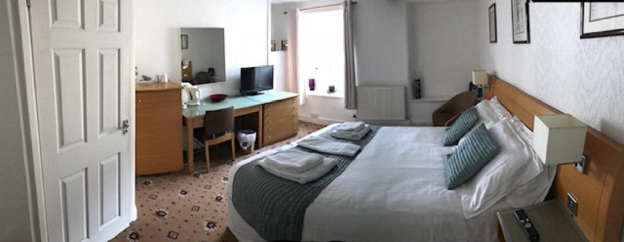 The Britannia Inn เชอร์บอร์น ภายนอก รูปภาพ